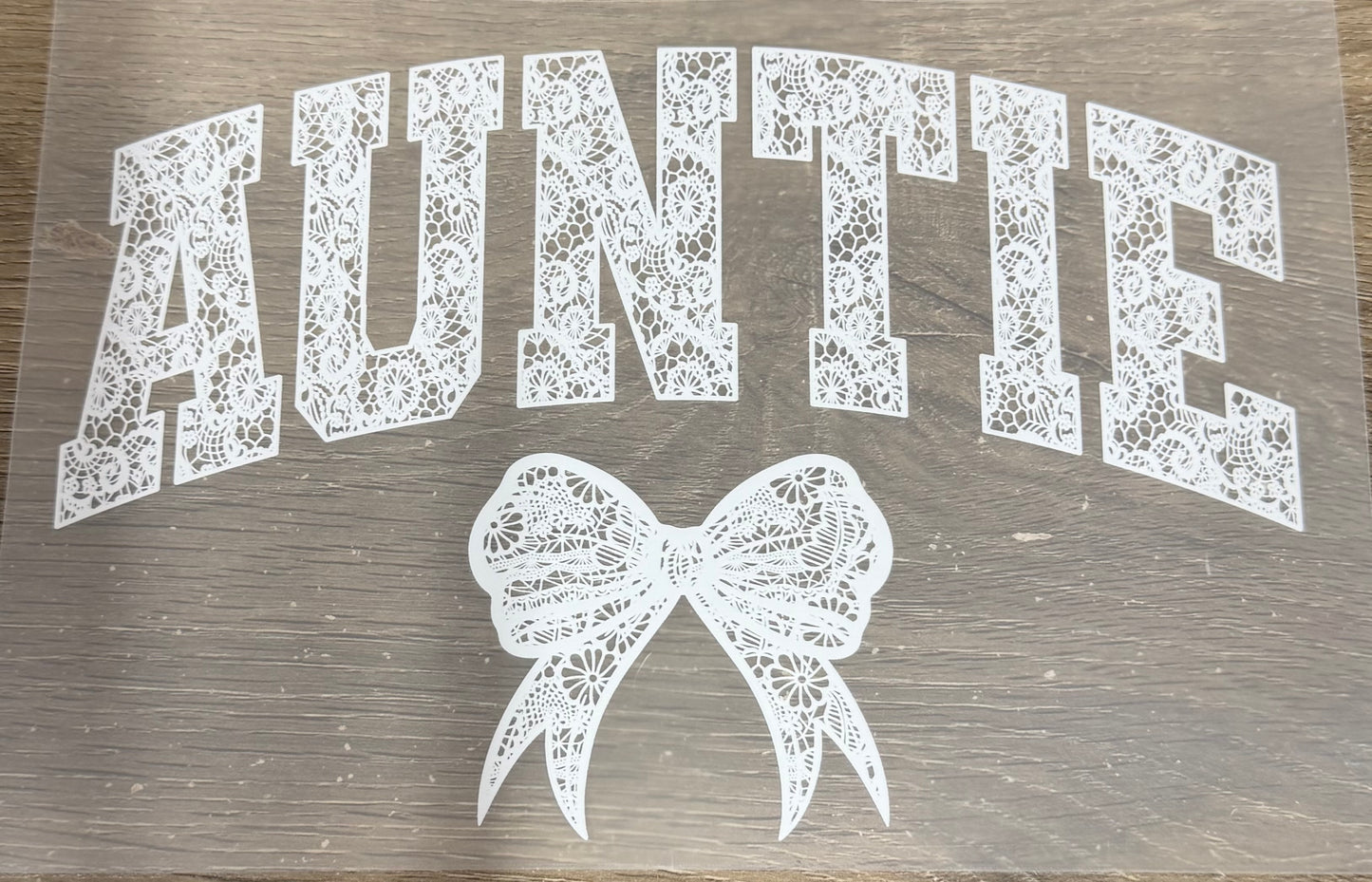 Auntie white lace